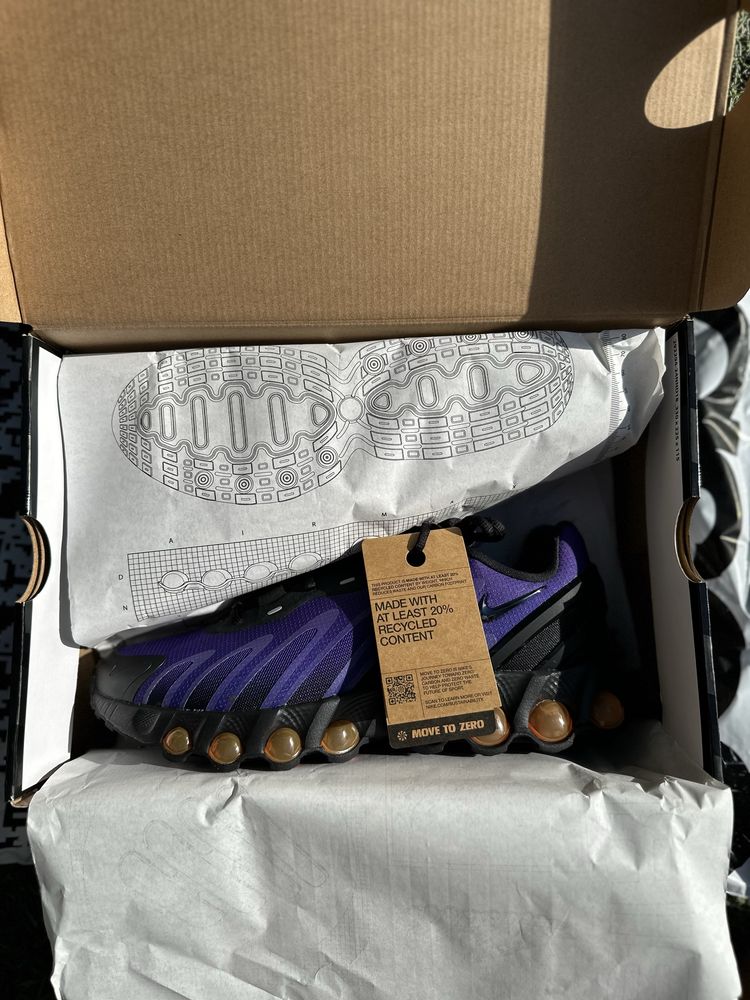 Nike Air Dn8 'Fierce Purple' чисто нови размер 42.5