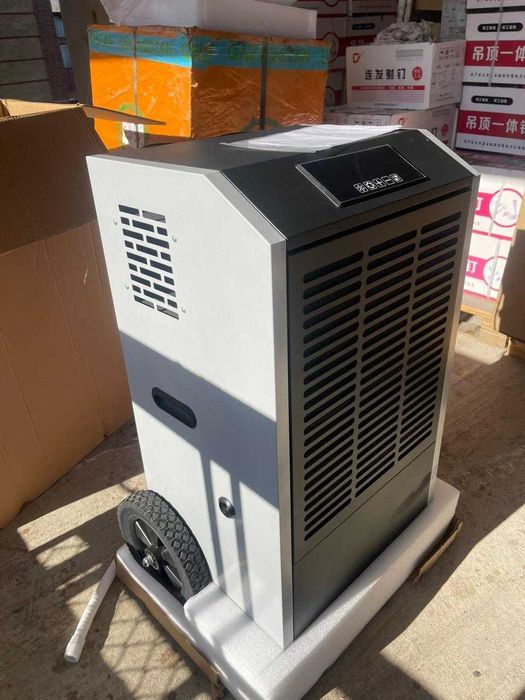 Промышленный осушитель воздуха 138 л/день DBTech