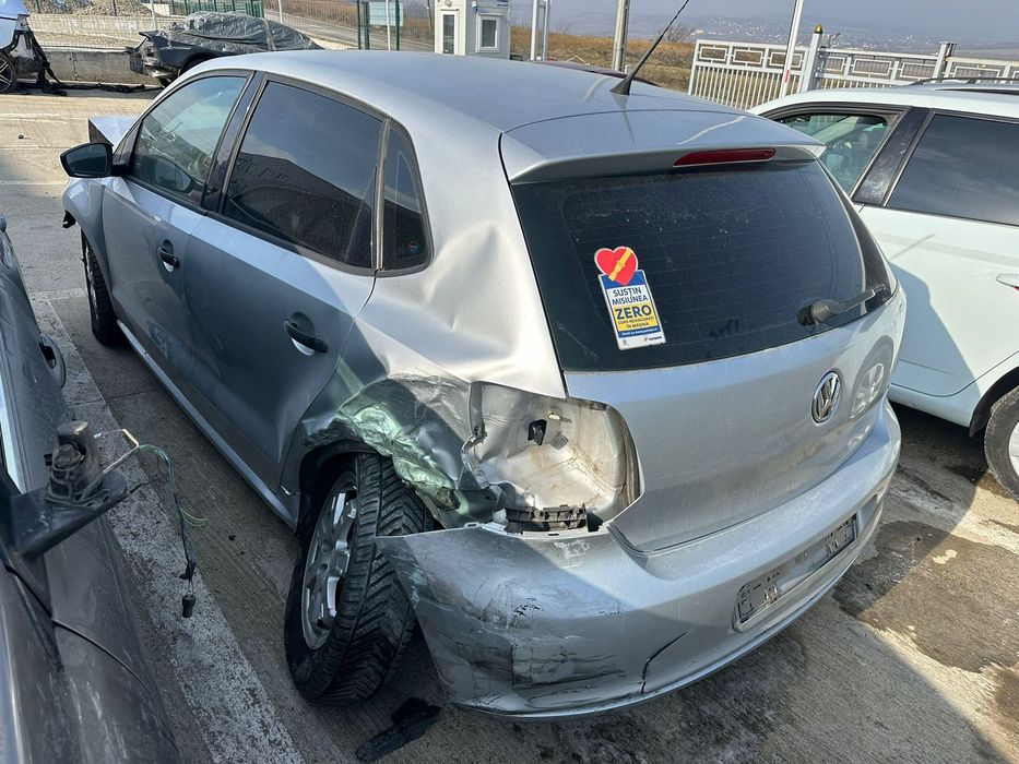 Dezmembrez / Dezmembrari / Piese / Accesorii Vw polo 6r 2010 1.6 tdi caya volan stanga