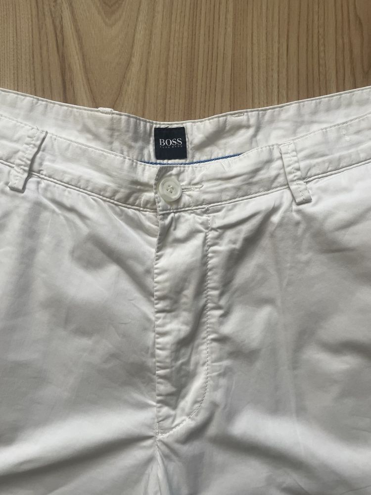 HUGO BOSS/мъжки къс панталон 53/W38