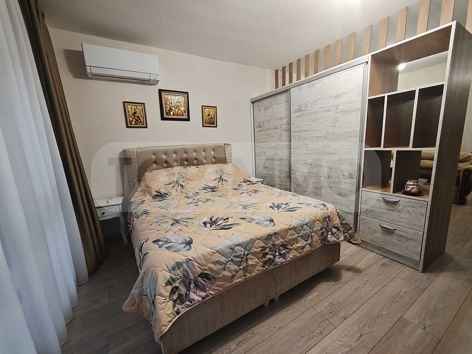 Тристаен апартамент под наем в центъра на Варна