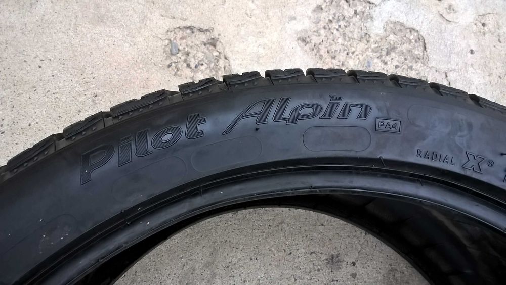 O anvelopa de iarna 285 35 20 michelin pilot alpin 4 profil 6,3 mm