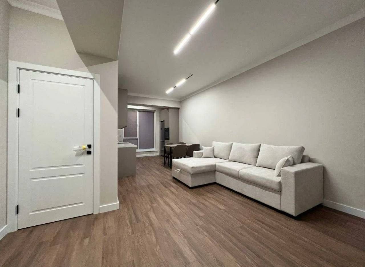 Poytaxt Residence Продается 2 комнатная квартира ремонт ул.Махтумкули