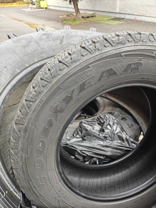 Anvelope Goodyear all terrain kevlar wrangler grand Cherokee 265/60/18