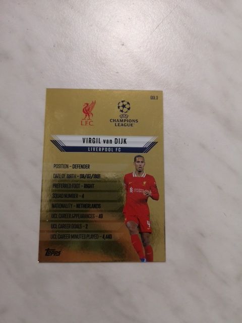 Vând cartonașe topps
