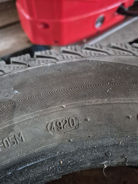 Vând cauciucuri iarna