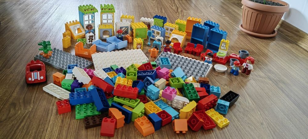Lego Duplo set case si trenulet
