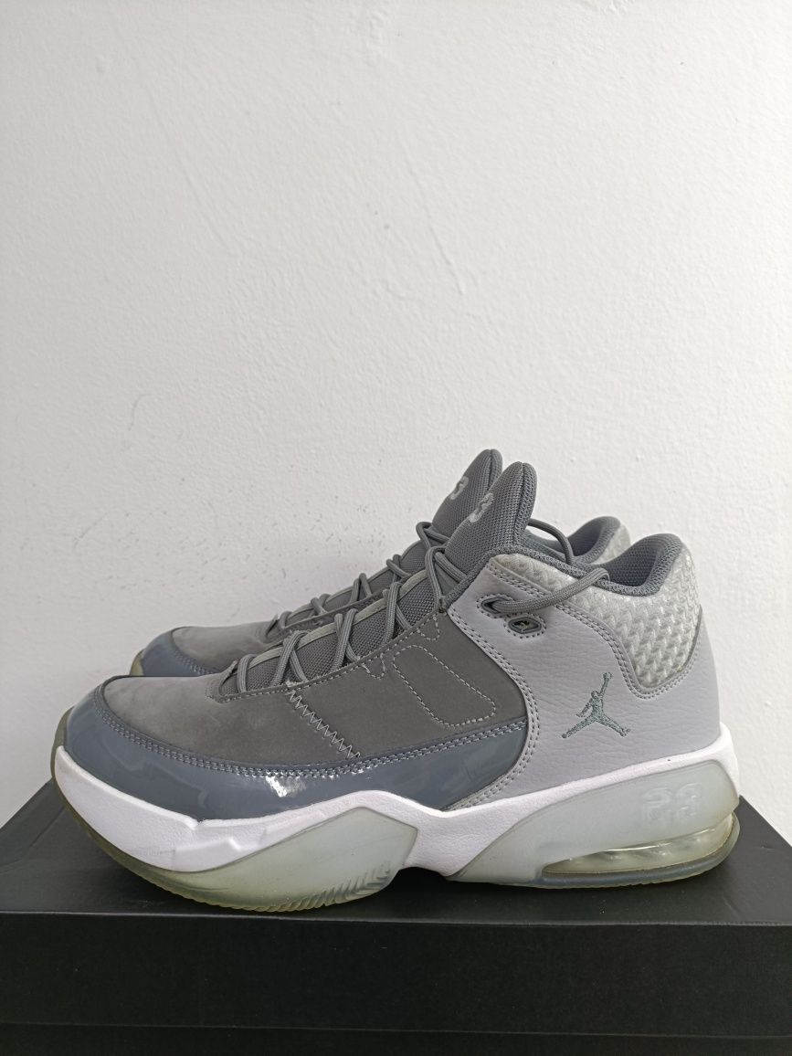 Jordan Max Aura 3 номер 42.5 код 45A