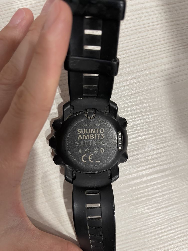 Часы suunto ambit3 vertical