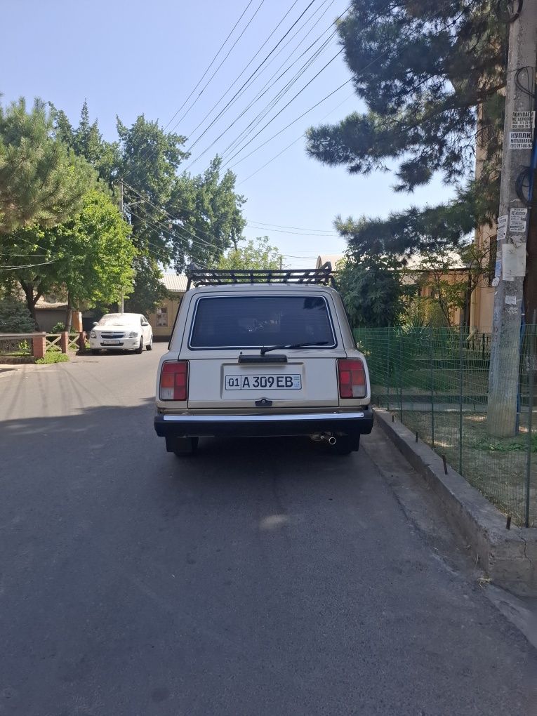Vaz 2104.          .