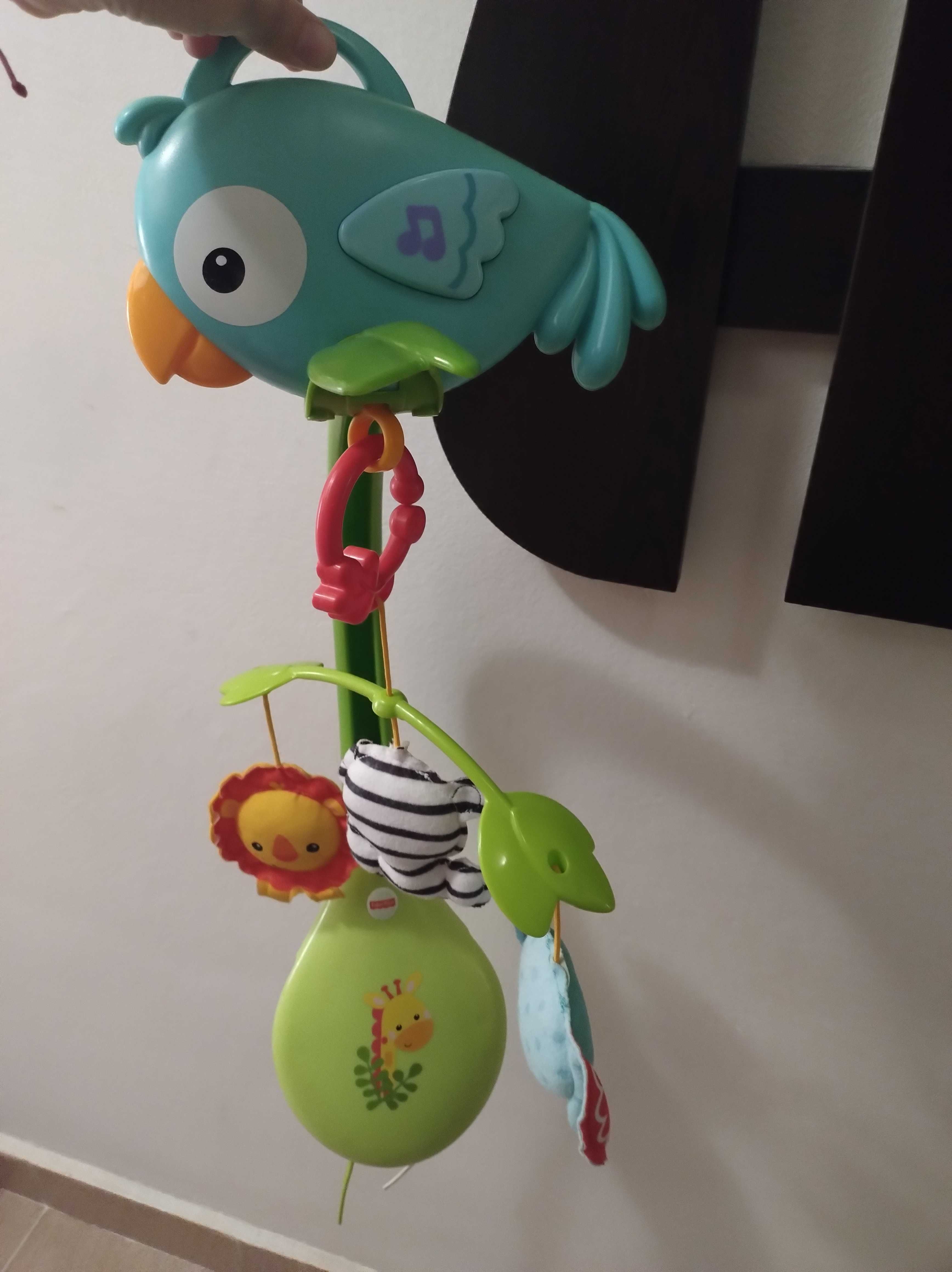 Музикална въртележка за легло с животни Fisher Price
