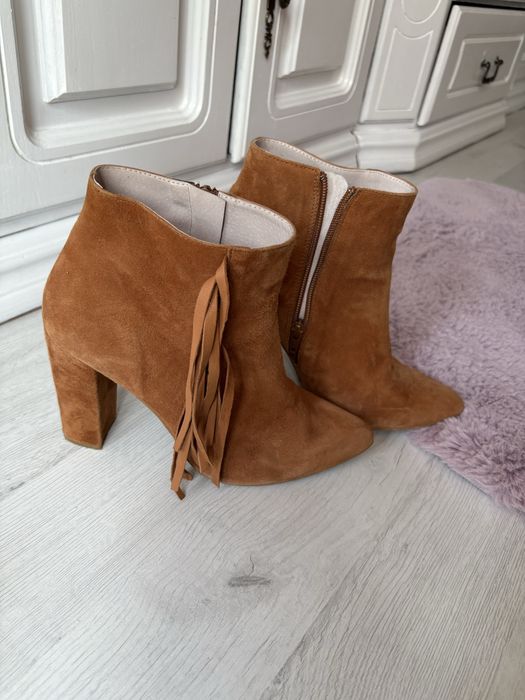 Vand ghete diverse modele/ perforate, din piele orice model 70 de lei