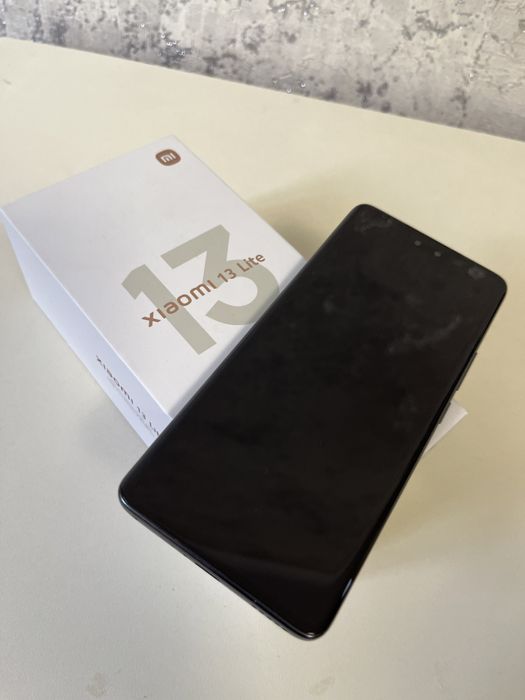 xiaomi 13 lite.