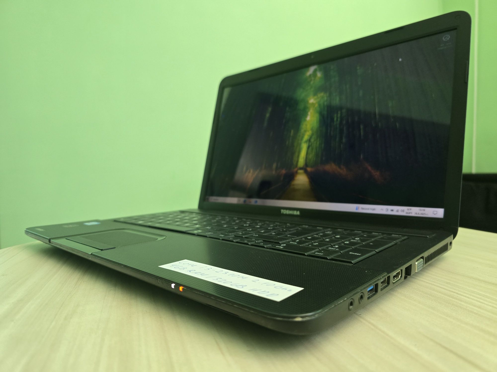Отличен! 17.3 Toshiba Core i3/4GB RAM/320GB HDD