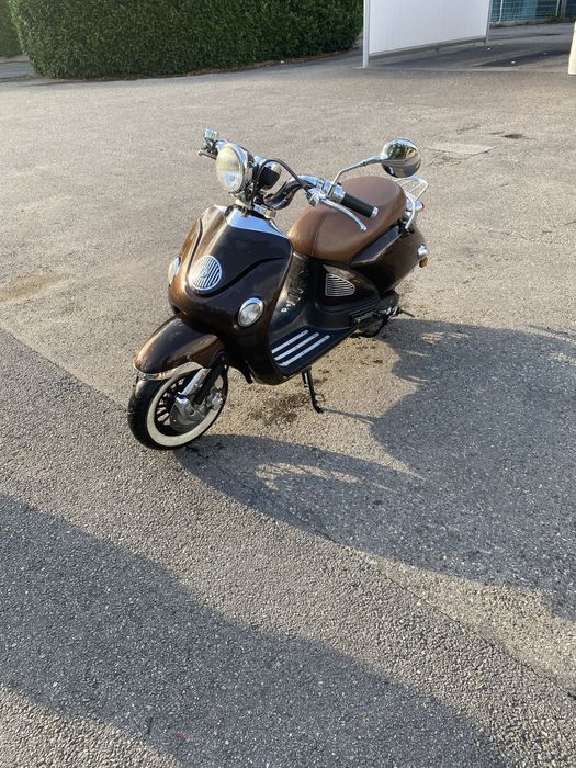 Scuter Retro 49 cm3 2017 Proprietar Stare foarte buna