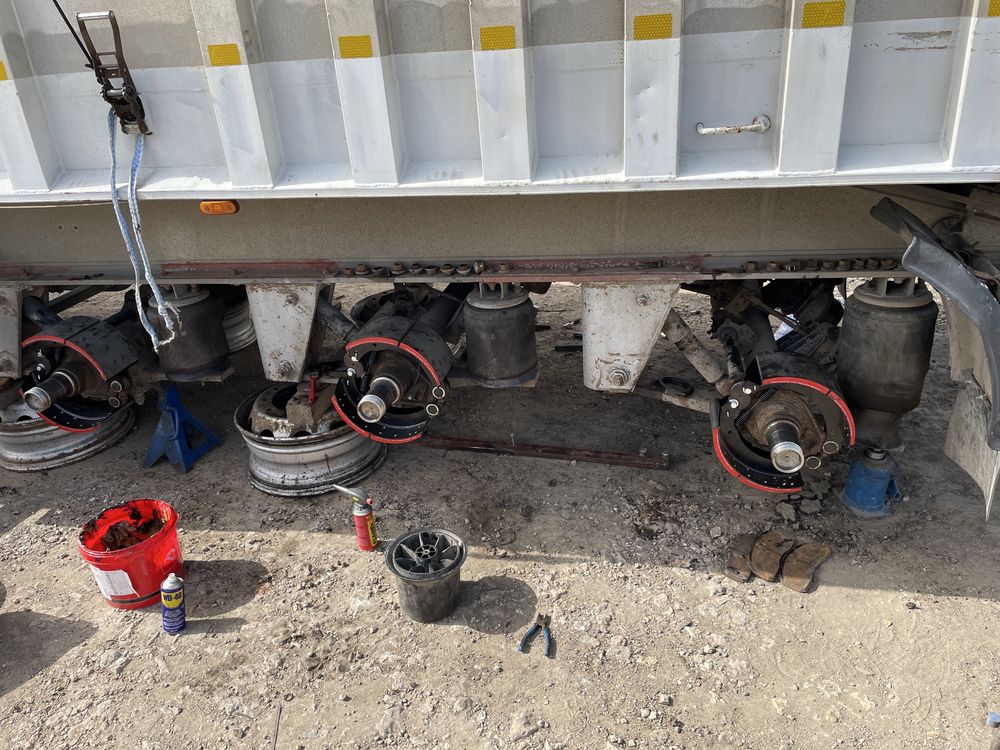 Vând ansamblu cereale  Iveco Stralis 420 an 2011,Bena Benalu 25000e