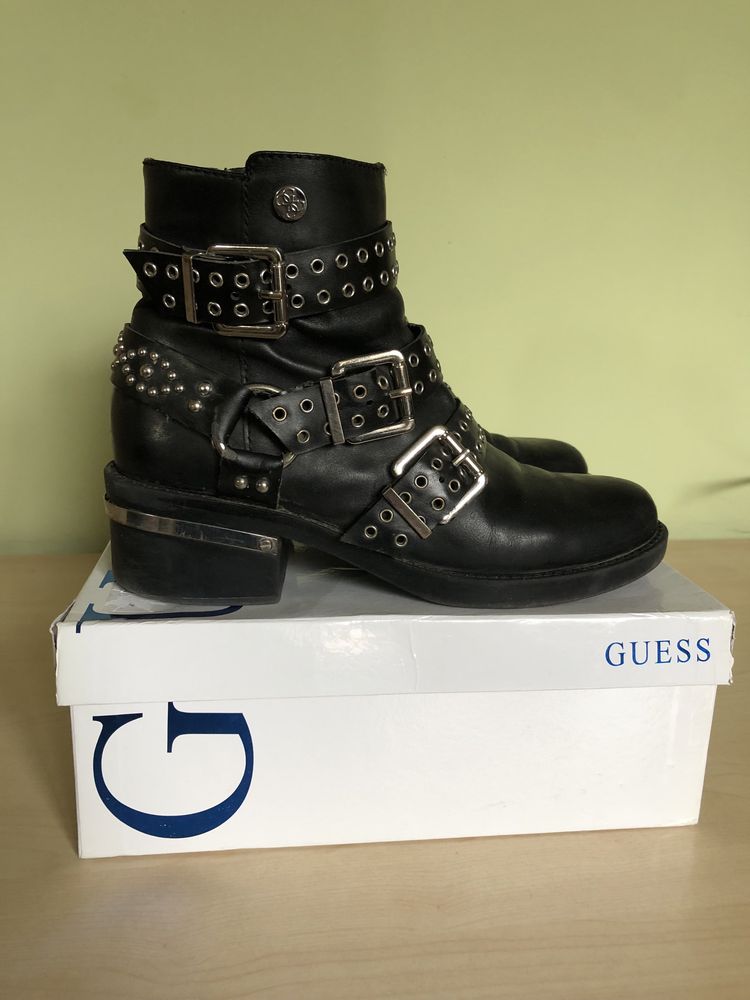 Черни кожени боти GUESS