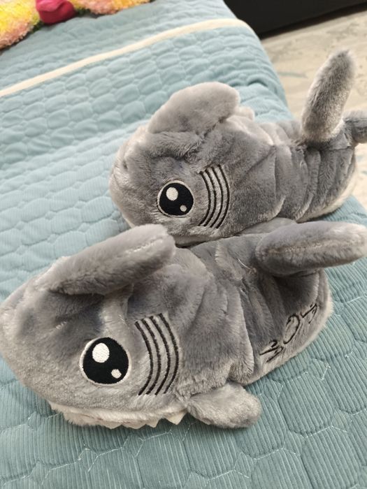 Тапочки домашние акуленок