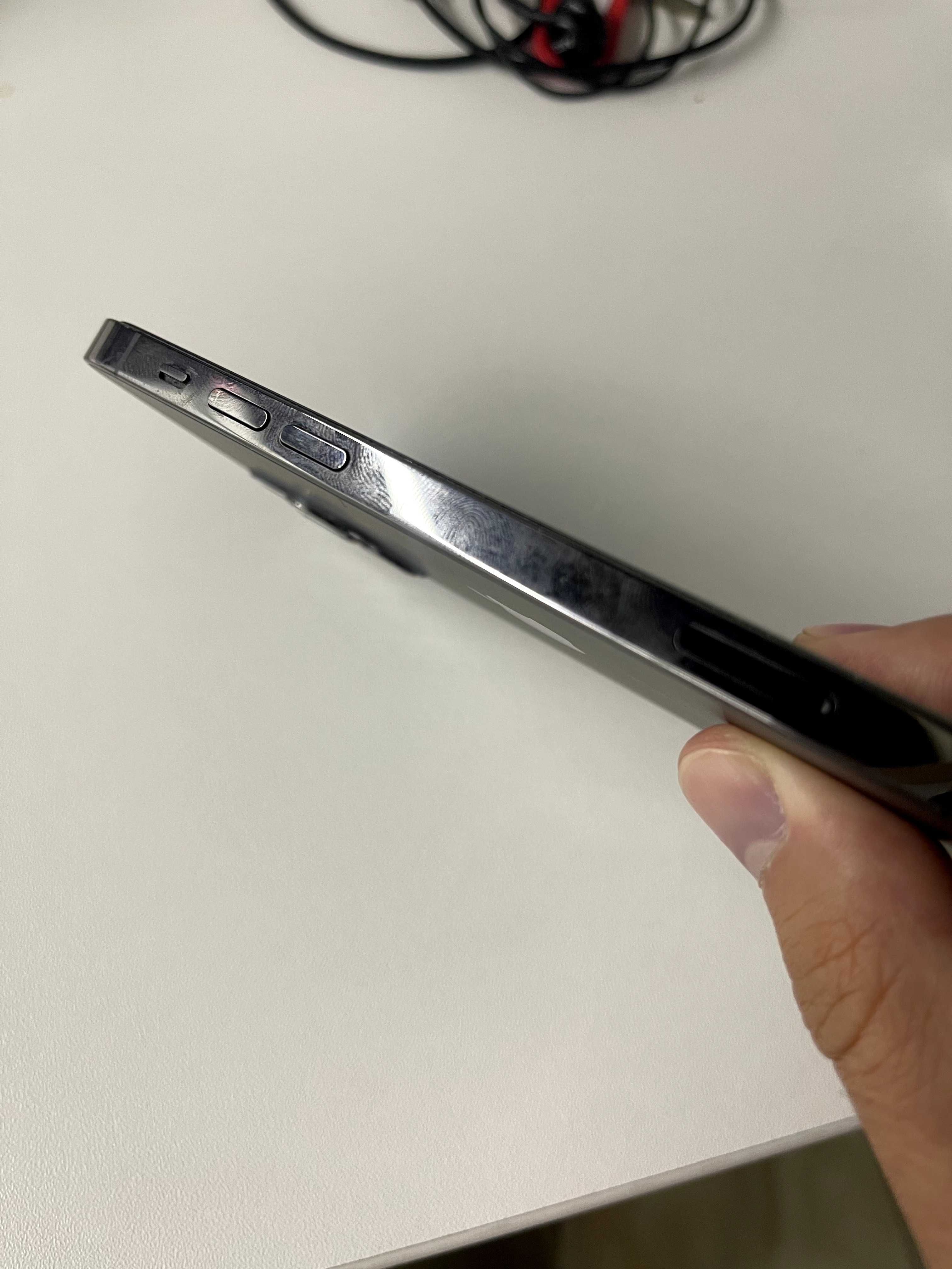 Продается Iphone 12 pro