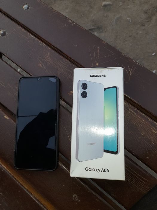 Продаётся самсунг а06