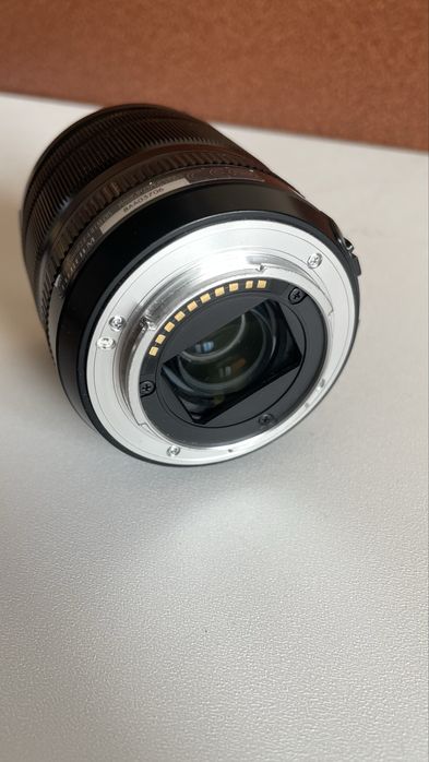 Обектив Fujifilm XF 18-55mm f/2.8-4 R LM OIS ( Fujinon )