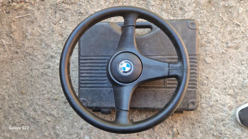 Волан за BMW е34
