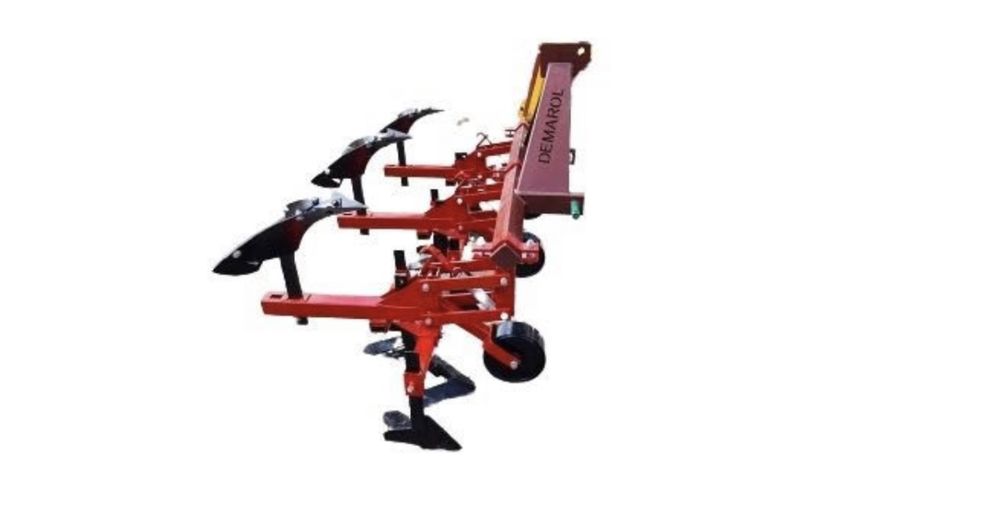 Prasitoare cu 3 sectii dotata cu rarita si bilon pentru tractor