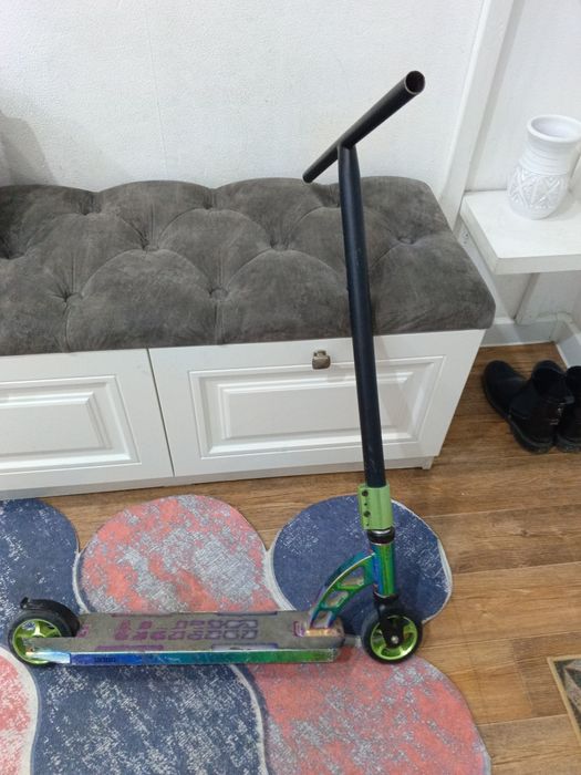 Самокат трюковой б/у продаю