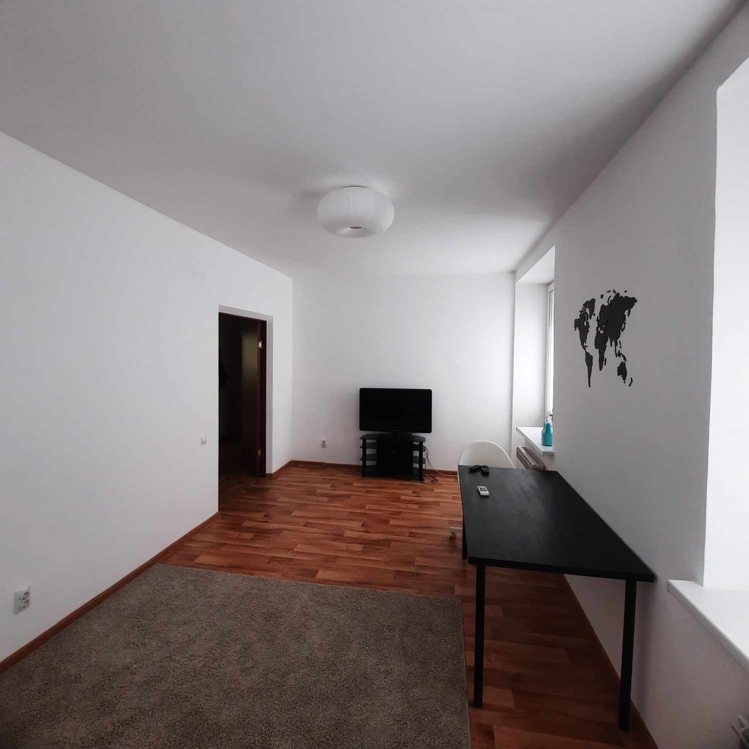 Продам упакованную  1ком.кв. в 10 мкр.