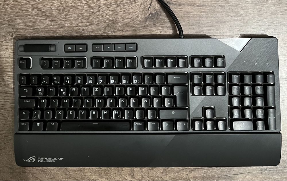 Tastatură mecanică  Asus Gaming  ROG Strix Flare RGB LED, USB, Black