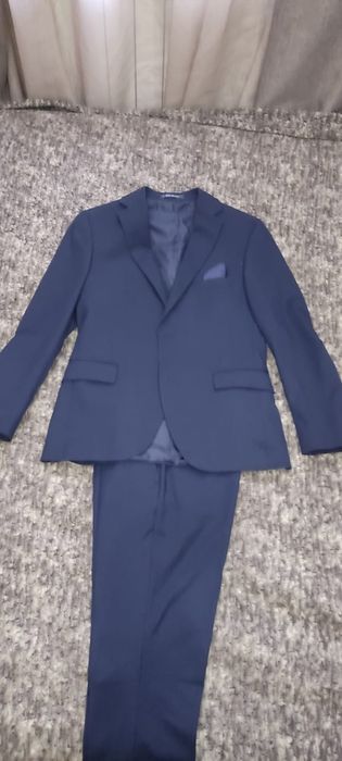 Продам свадебный классический синий костюм