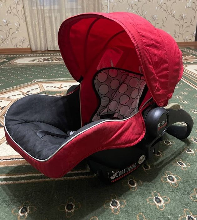 Детская коляска и автокресло