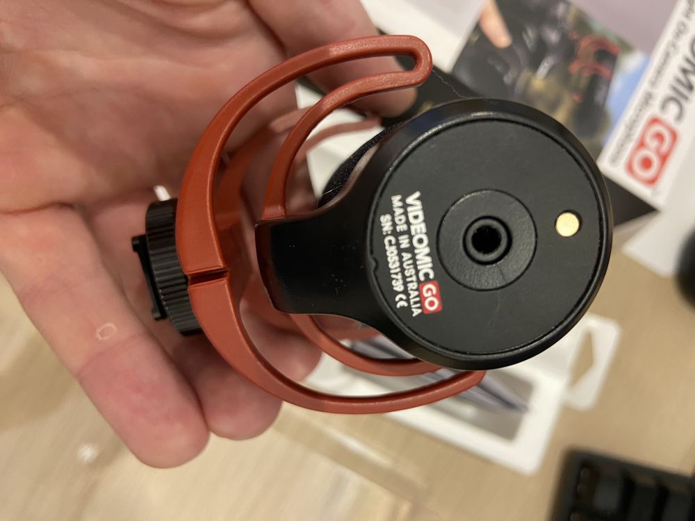Микрофон Rode VideoMic Go + ветробран Deadcat Go