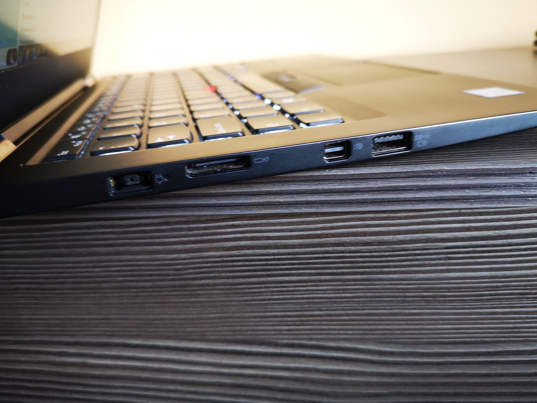 Lenovo ThinkPad X1 Carbon 4th