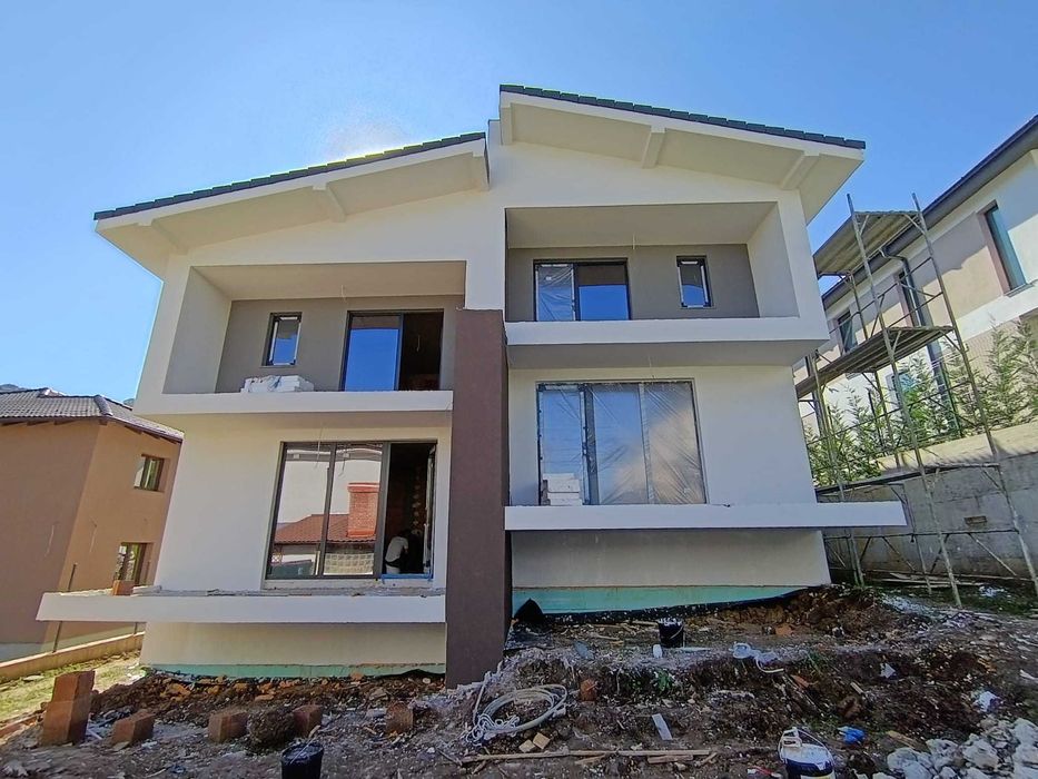 PF vand Casa/Duplex Floresti, strTauti, 170 mp utili,zona parc Poligon