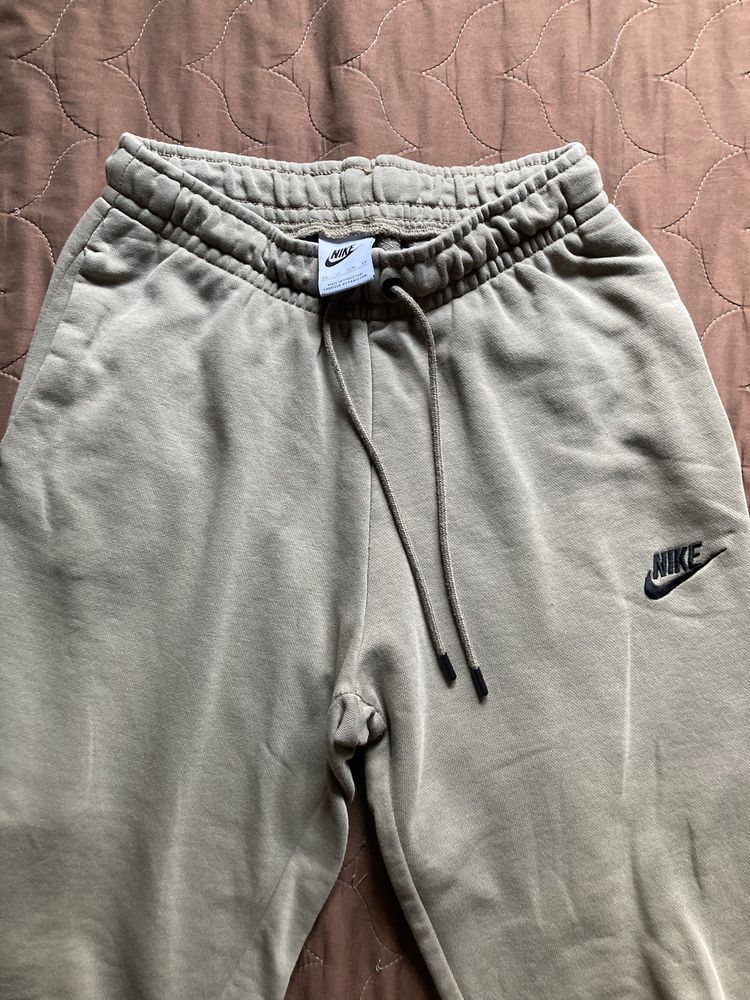 Nike xs спортен екип