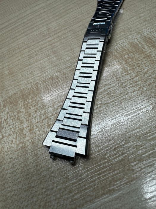 Curea ceas Zenith
