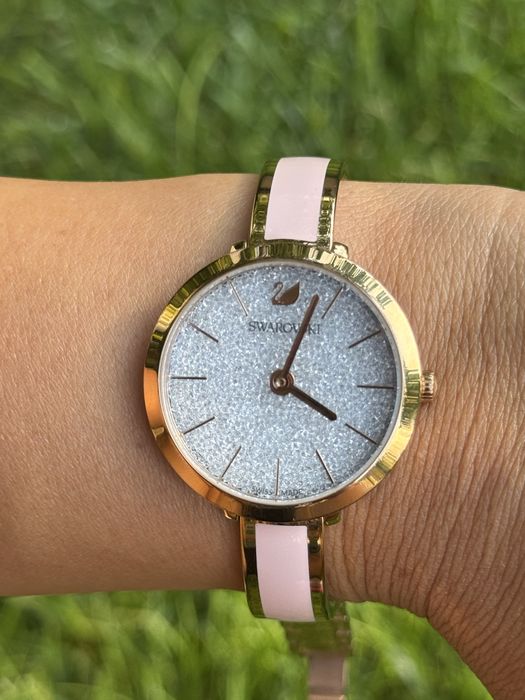 Часовник на Swarovski, модел Swarovski Crystalline Delight