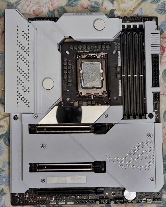 Asus ROG Maximus Z690 Formula