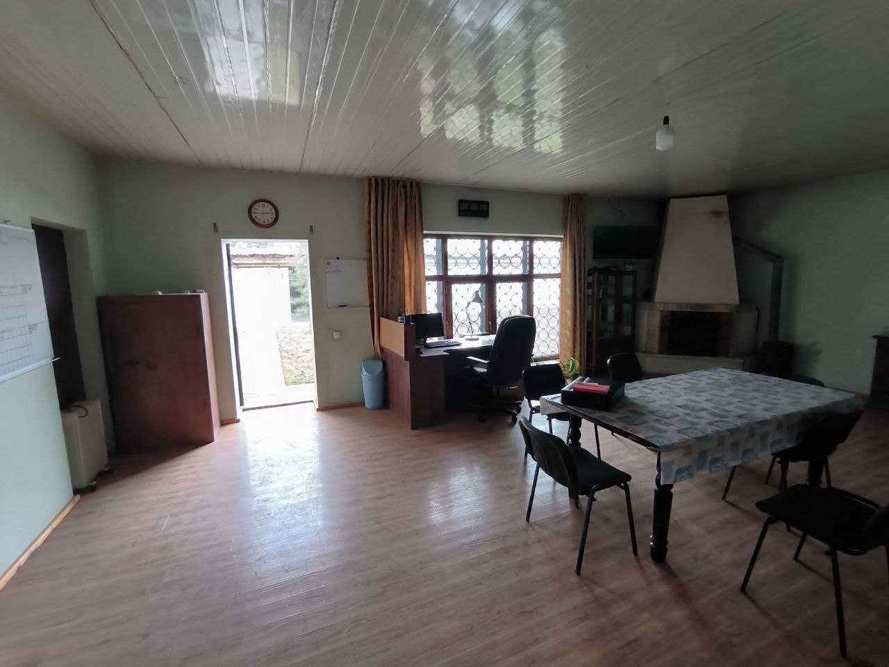 Ijara qoziqorin-ishlab chiqarish, ombor uchun 1 800 m2
