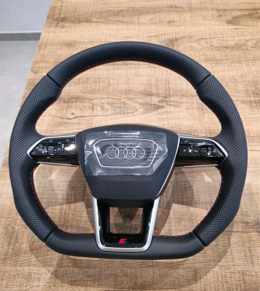 НОВ оригинален спортен Audi A6 A7 C8 airbag волан след 2018 червен шев