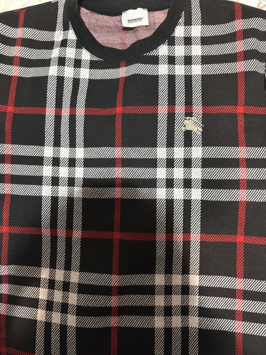 Burberry летен екип