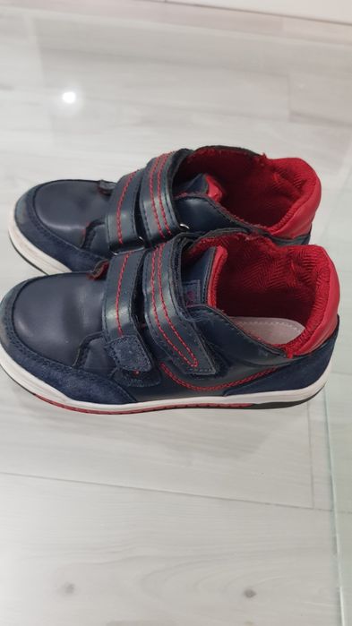 Vand adidasi de baieti nr 29