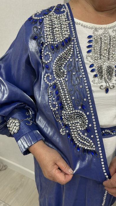 Продам вечерние платья