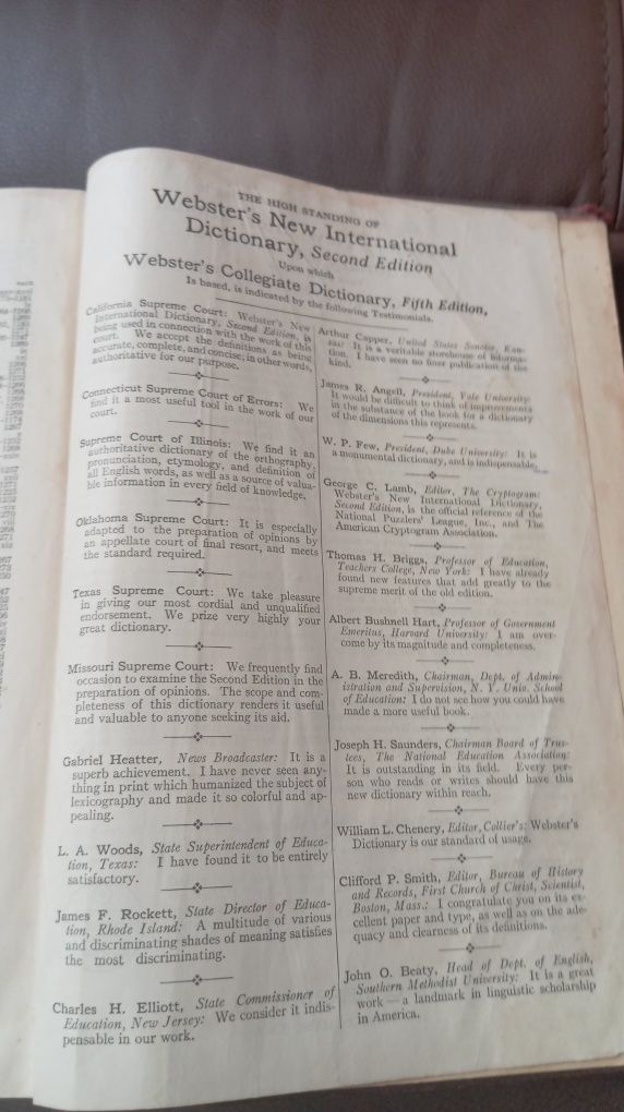 "Webster's" New college dictionary Английски Медицински речник