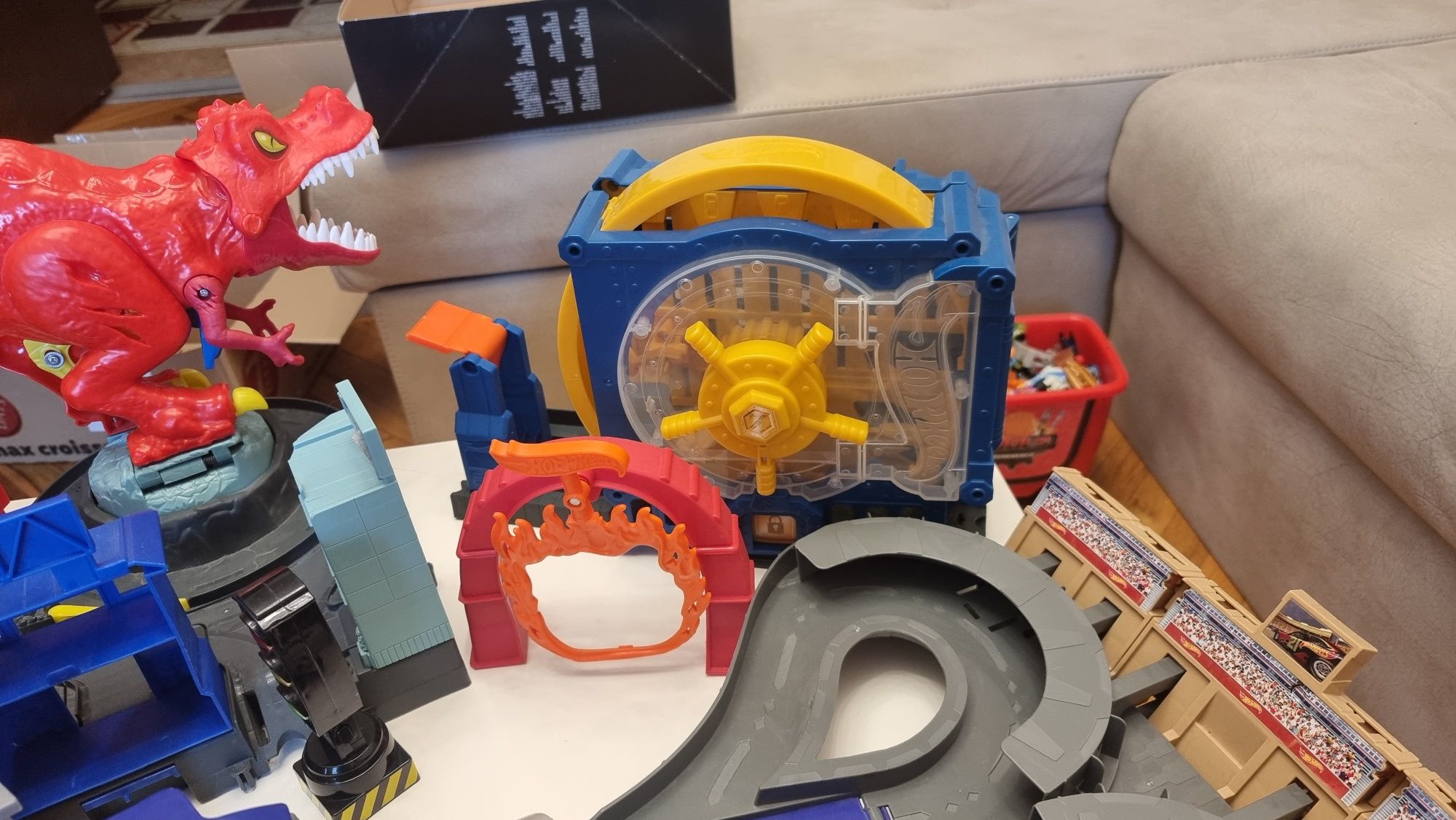 Hot Wheels писти
