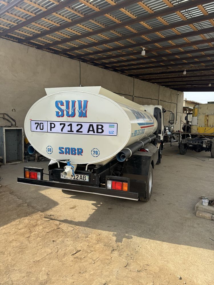 Isuzu Vadavoz 2012