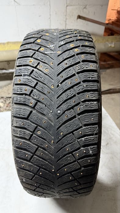 Зимние шипованные шины Continental 185/65/15