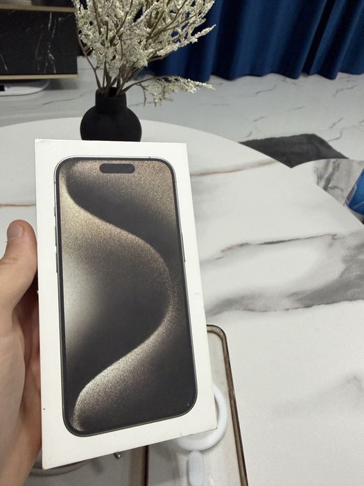 Iphone 15 Pro 256gb Natural Titanium full box 10/10