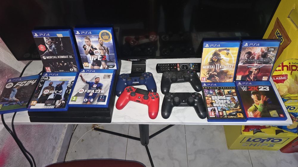 Playstation 4 pro 4 джойстика PS4 PRO